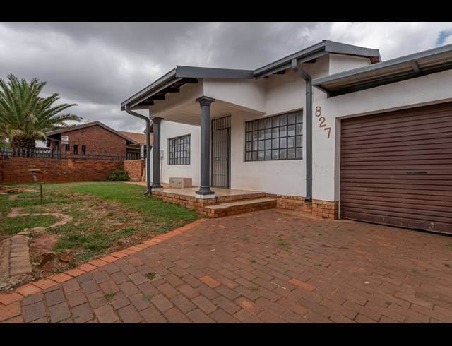 3 BEDROOM FREESTANDING SOLD IN LENASIA SOUTH
